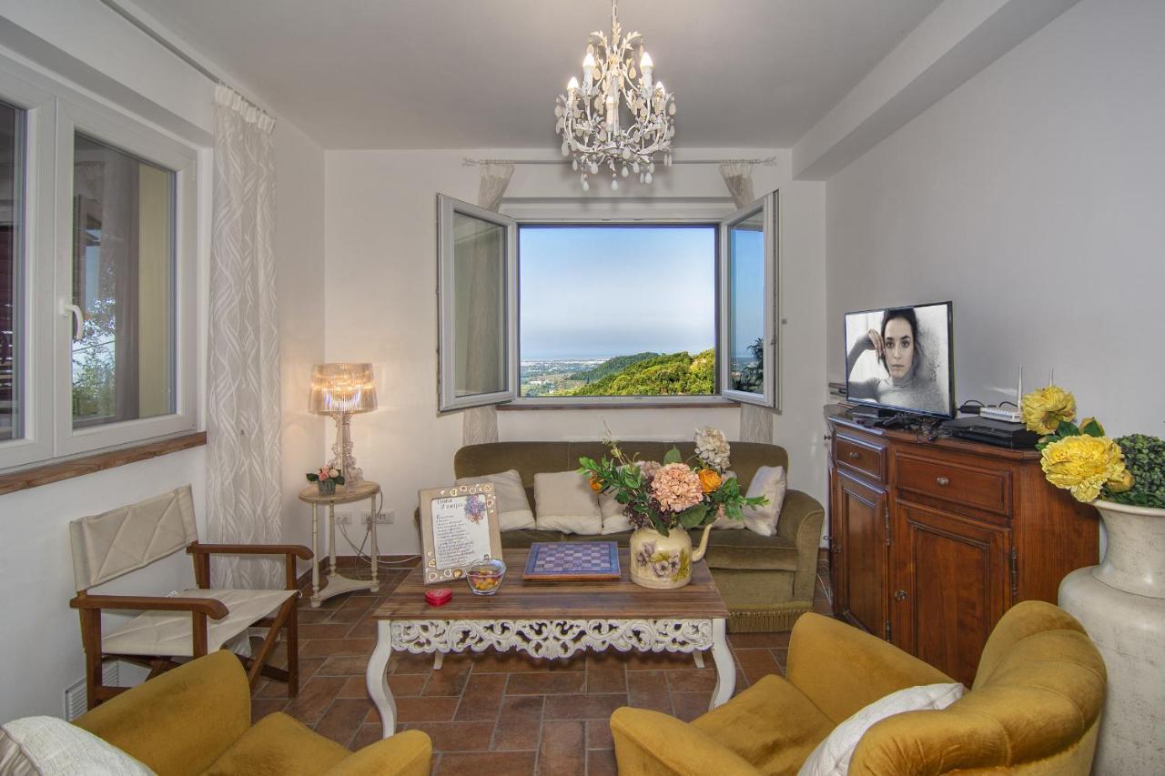 Casale Belvedere "Il Melograno" Massarosa Luaran gambar